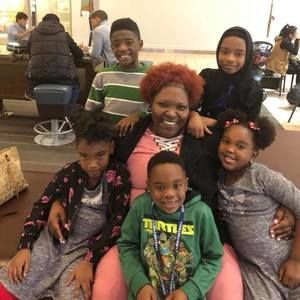 Meet your Posher, Donna